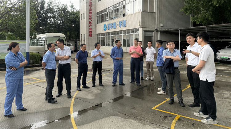 绿色化工到访华源_副本.jpg